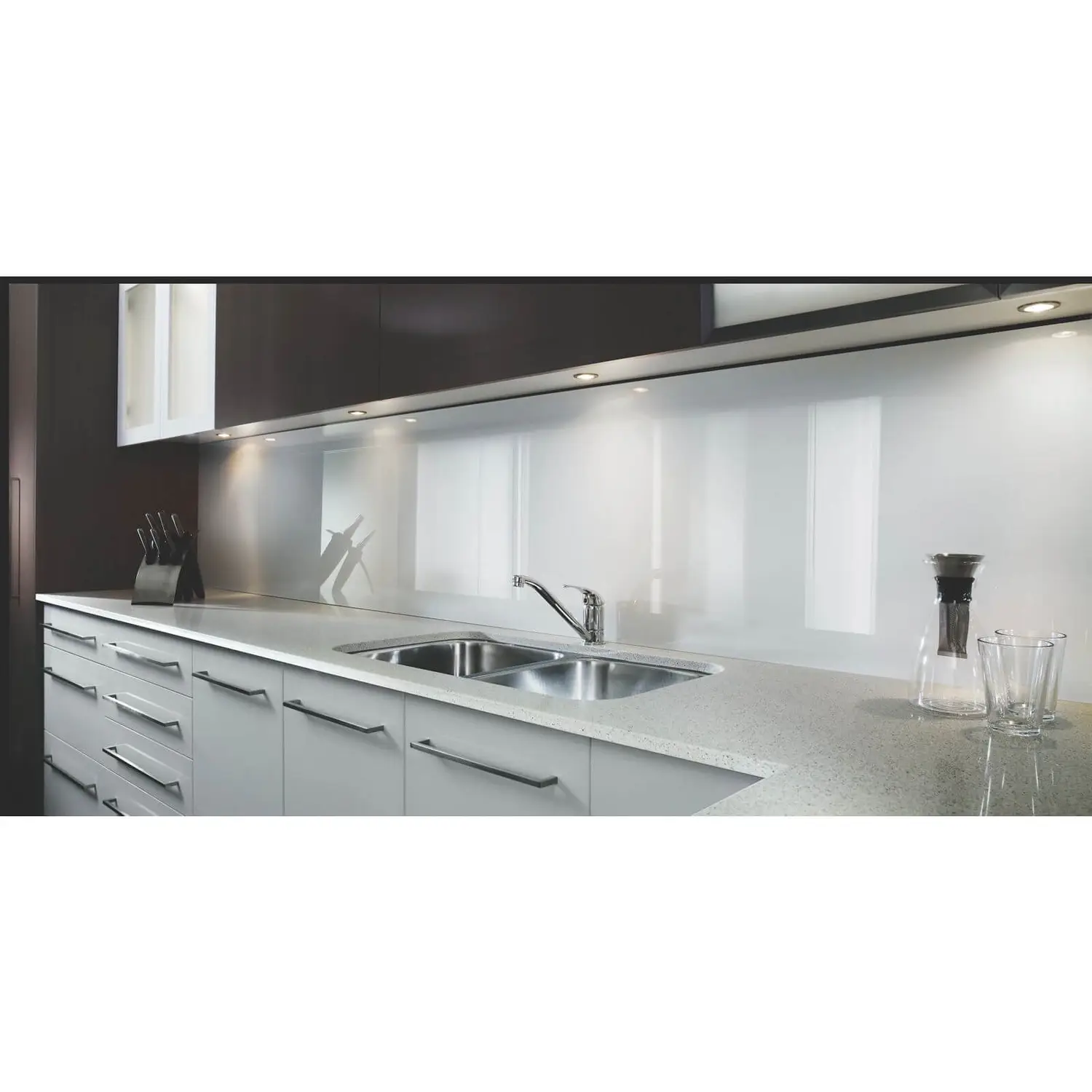 Zenolite Acrylic Wall Panel - 2400 X 1000mm - White 4 Zenolite Acrylic Wall Panel - 2400 X 1000mm - White - Image 2