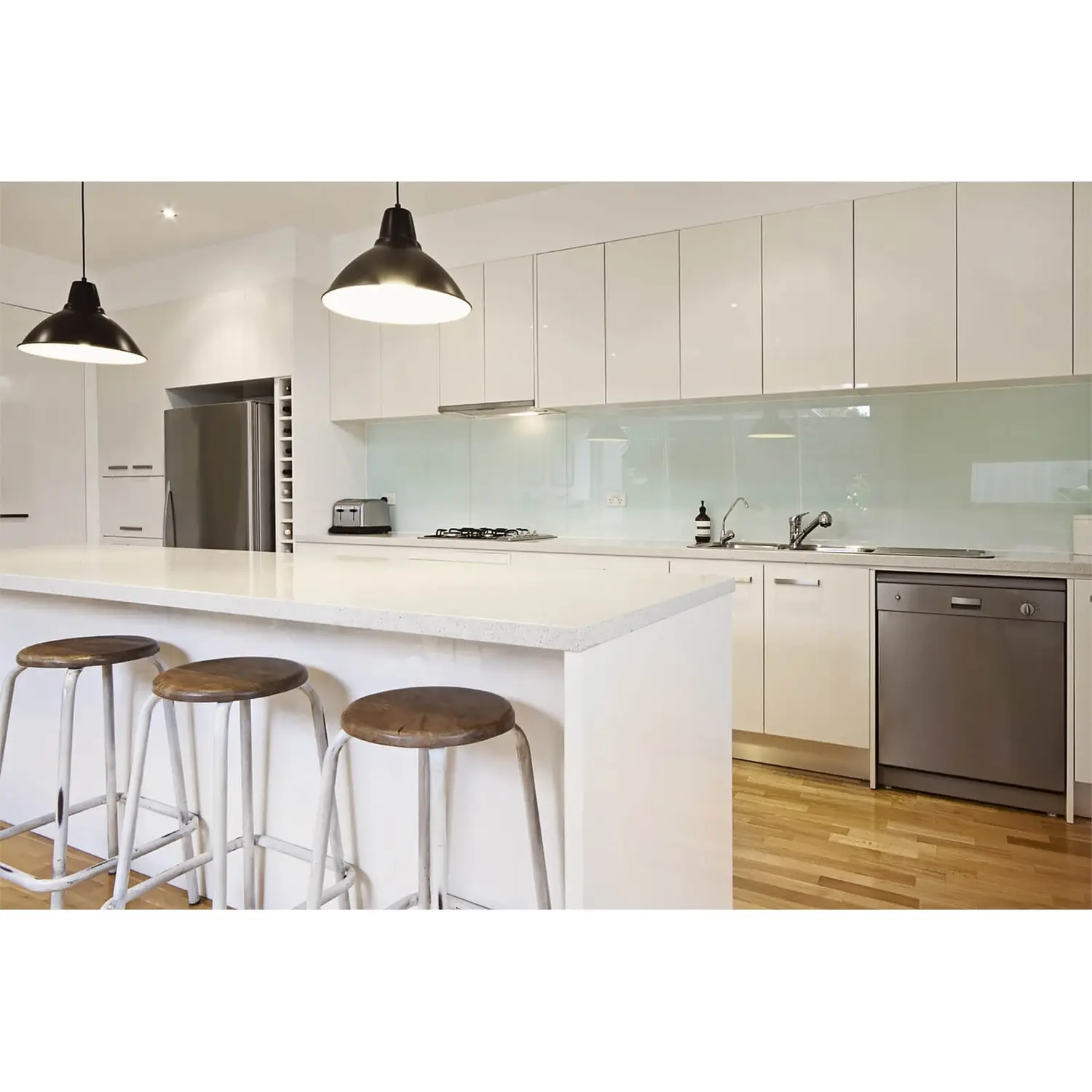 Alusplash Reversible Splashback - 900 X 800mm - Ice White & Ocean Wave 4 Alusplash Reversible Splashback - 900 X 800mm - Ice White & Ocean Wave - Image 2