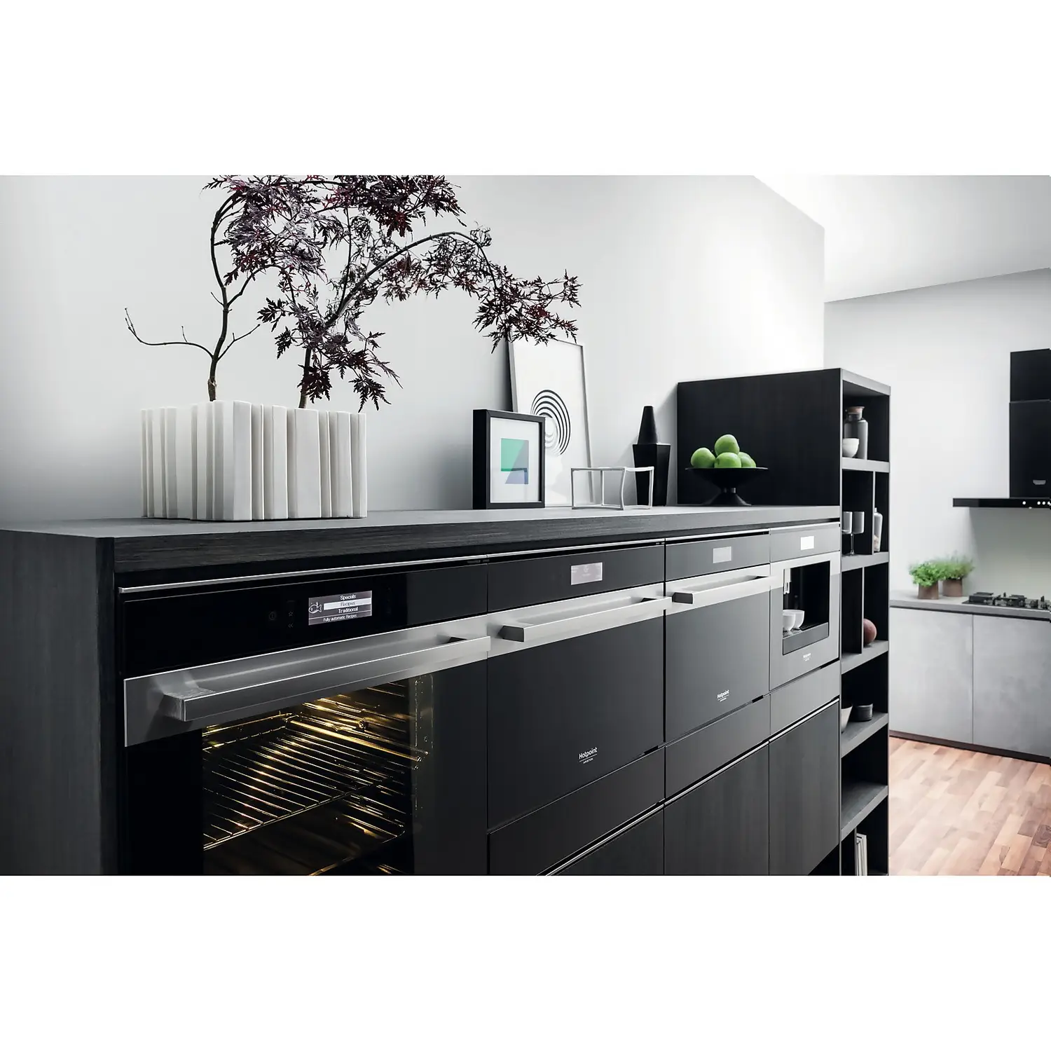 Hotpoint WD914NB Built In Warming Drawer - Black 9 Hotpoint WD914NB Built In Warming Drawer - Black - Image 7
