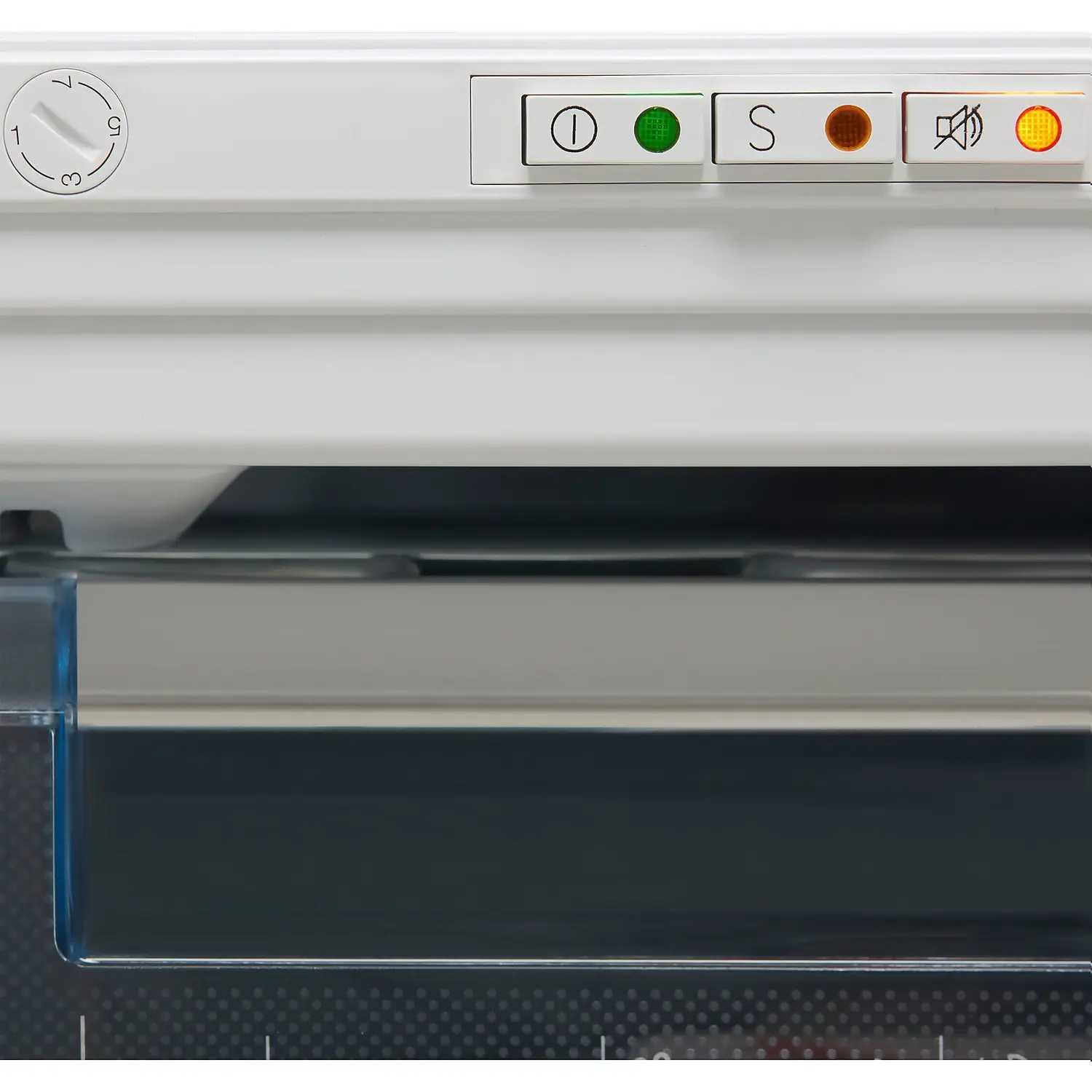 Bosch Serie 6 GUD15AFF0G Integrated Under Counter Freezer With Fixed Door Fixing Kit 6 Bosch Serie 6 GUD15AFF0G Integrated Under Counter Freezer With Fixed Door Fixing Kit - Image 4