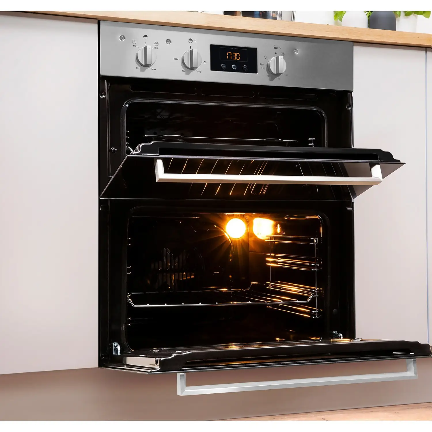 Indesit Aria IDU6340IX Built Under Electric Double Oven With Feet - Stainless Steel 5 Indesit Aria IDU6340IX Built Under Electric Double Oven With Feet - Stainless Steel - Image 3